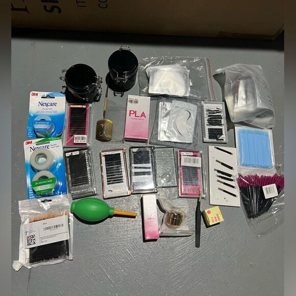 Lash supplies eyelash extensions lot
